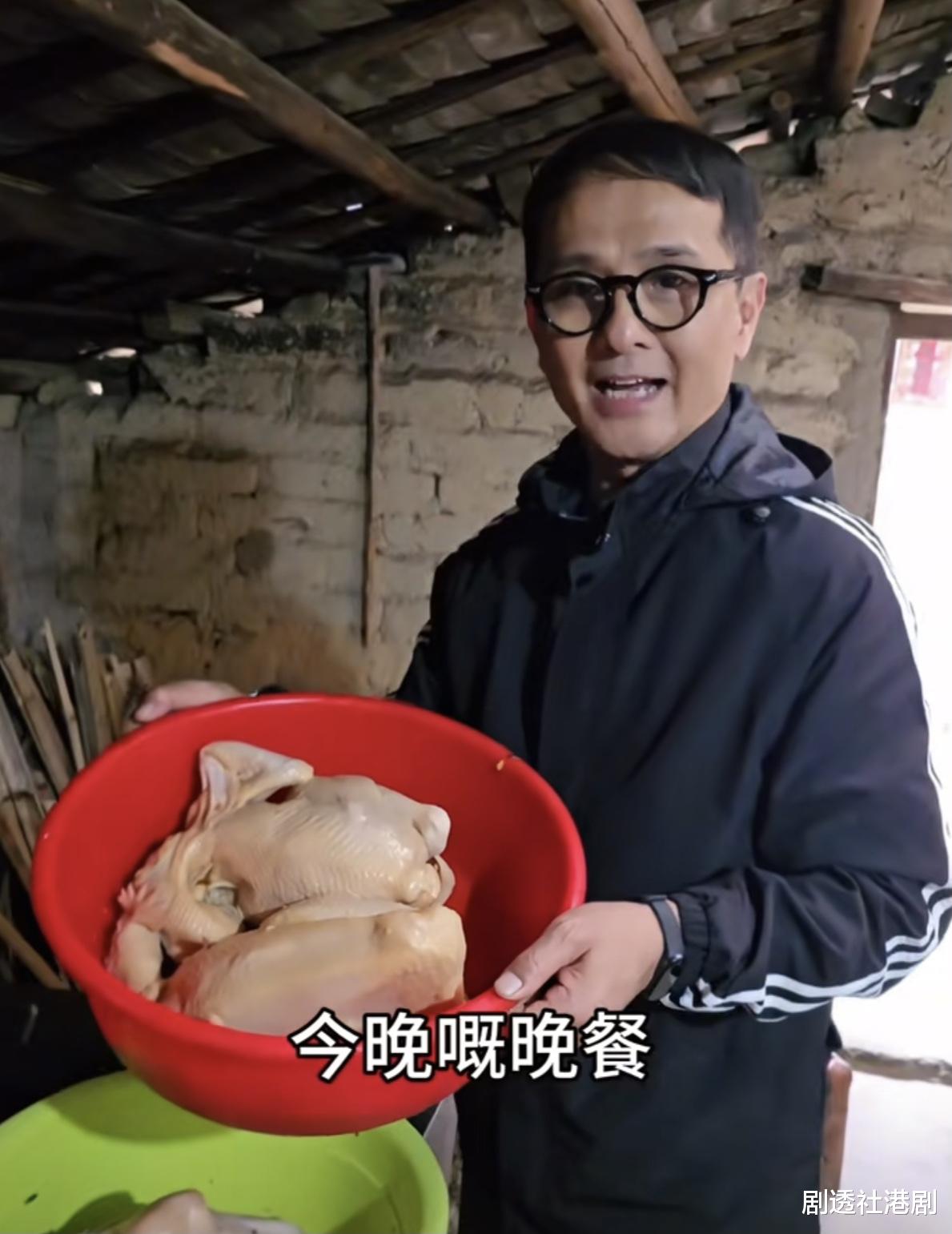 TVB绿叶被指忽然富贵!开宝马车内地开工,曾为生计兼职开出租车