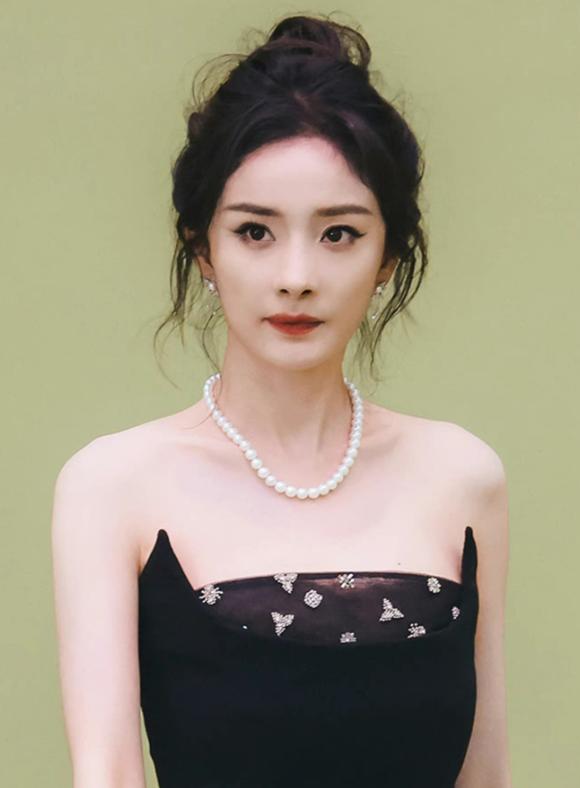 赵露思绝地反击后，戳穿了王一博的“真实处境”，杨幂没有撒谎