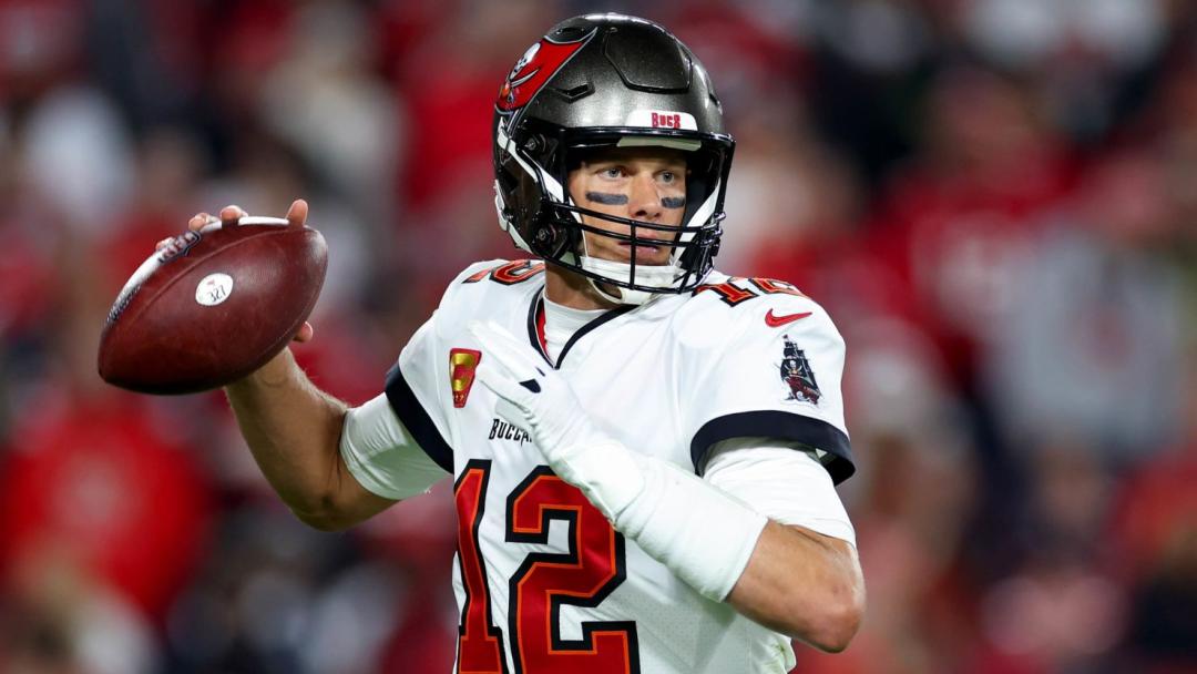 第1超模吉娘娘生完3胎10个月大回春！拍大片秀长腿，网友：45岁？