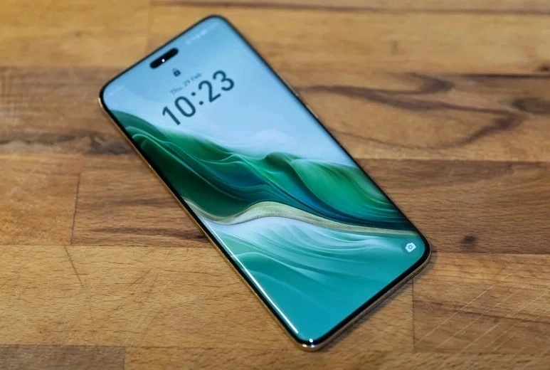 榮耀豁出去了，從6199元降至2736元，高配旗艦清倉“大跳水”