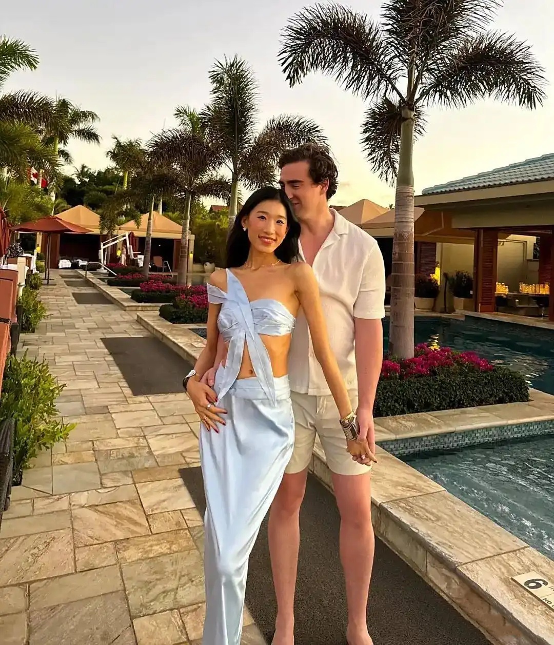 华裔炫富千金：第三代清华子弟，家族资产400亿，她却没有继承权