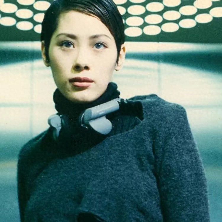 和王菲齐名香港天后病危，还在ICU抢救，儿子生父没现身