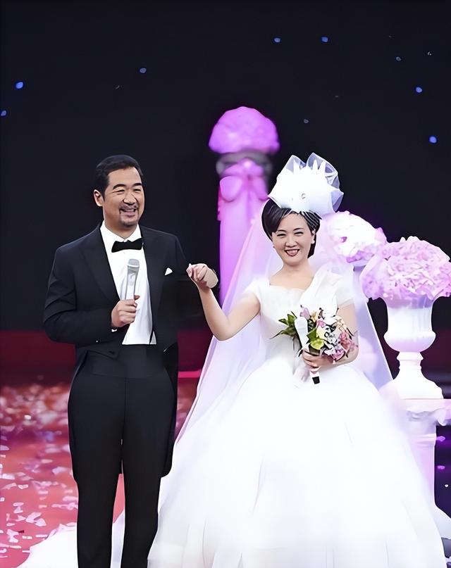 有一种\算计\叫邓婕！终于明白为何不能生育也要嫁给二婚的张国立