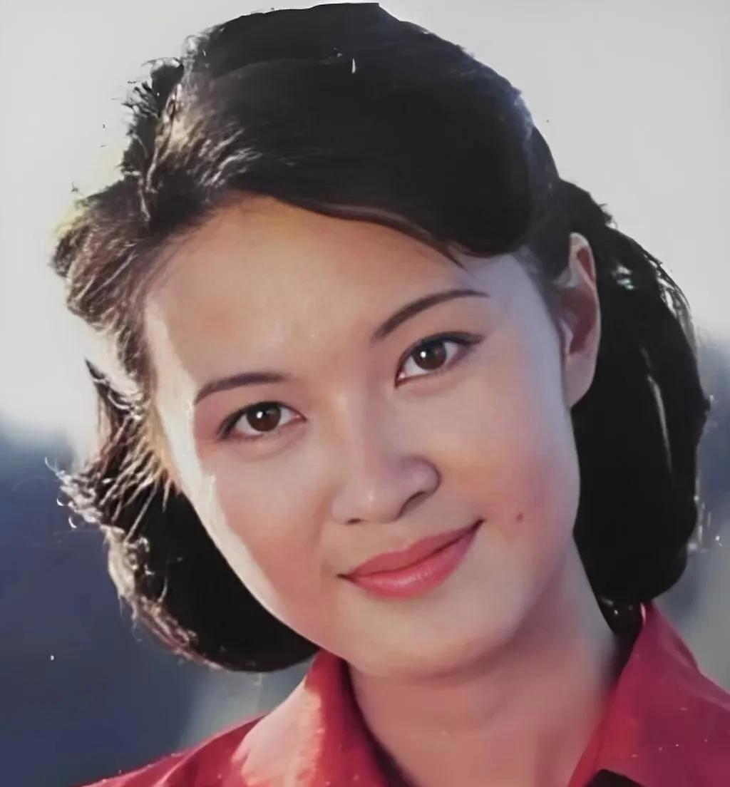 善恶终有报!出轨小10岁屠洪刚的方舒,终为自己的荒唐付出代价