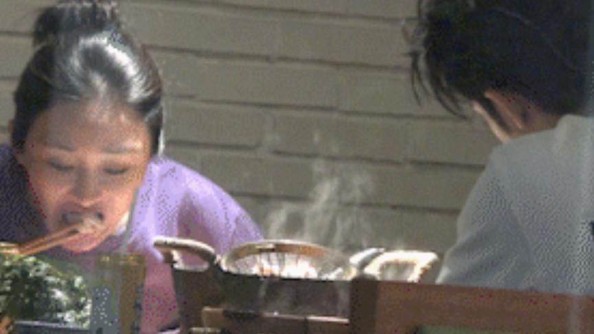 陈牧驰陈冰没分手？两人聚餐被拍，网友调侃：吴楚一终究是错付了！