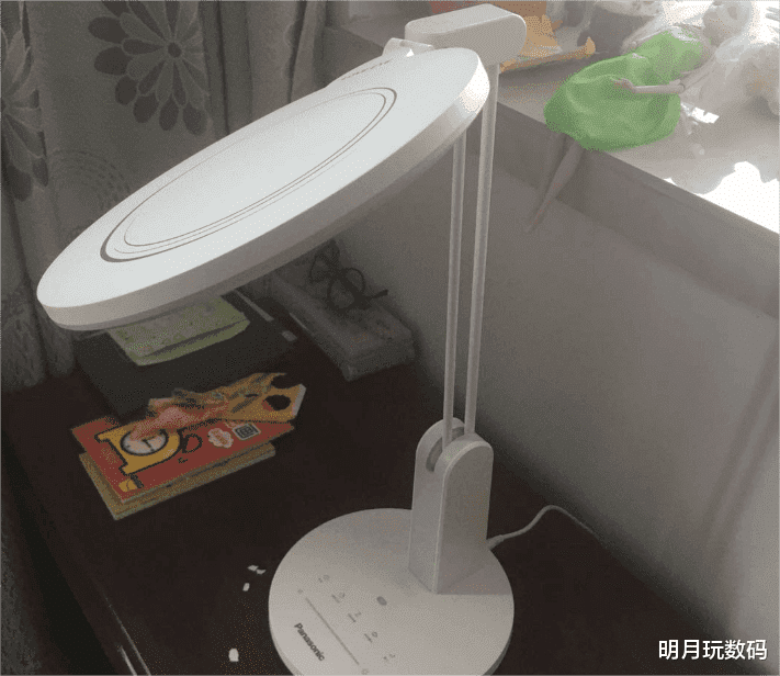 兒童護眼燈哪家好用點？精選五大護眼燈品牌推薦，測評公開