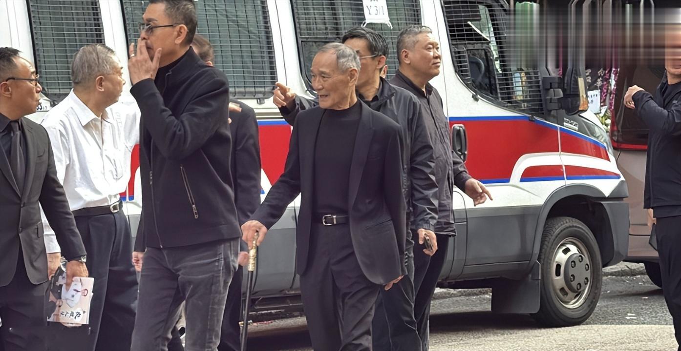 向华炎追悼会！向华强夫妇现身，4000多江湖兄弟，陈慧敏拄拐送行