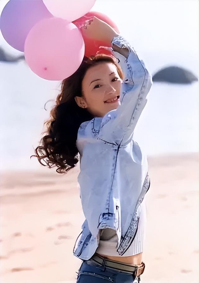 《十六岁的花季》重聚，“白雪”依然年轻，战士强显老，2人去世