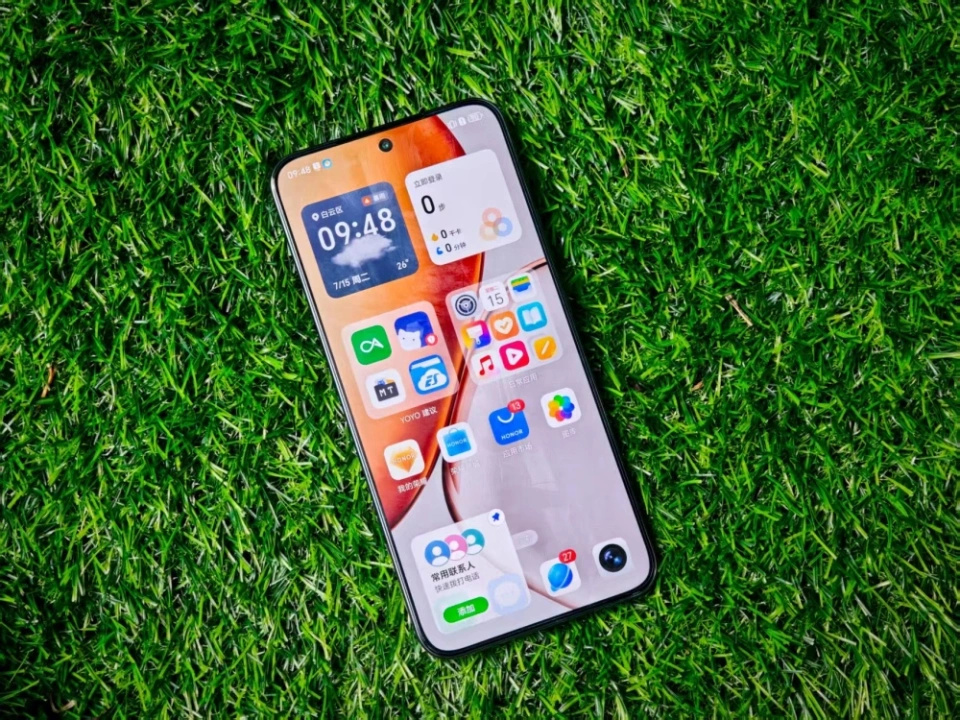 買手機不用太貴，2025銷量“封神”的3款手機，512GB一步到位用五年