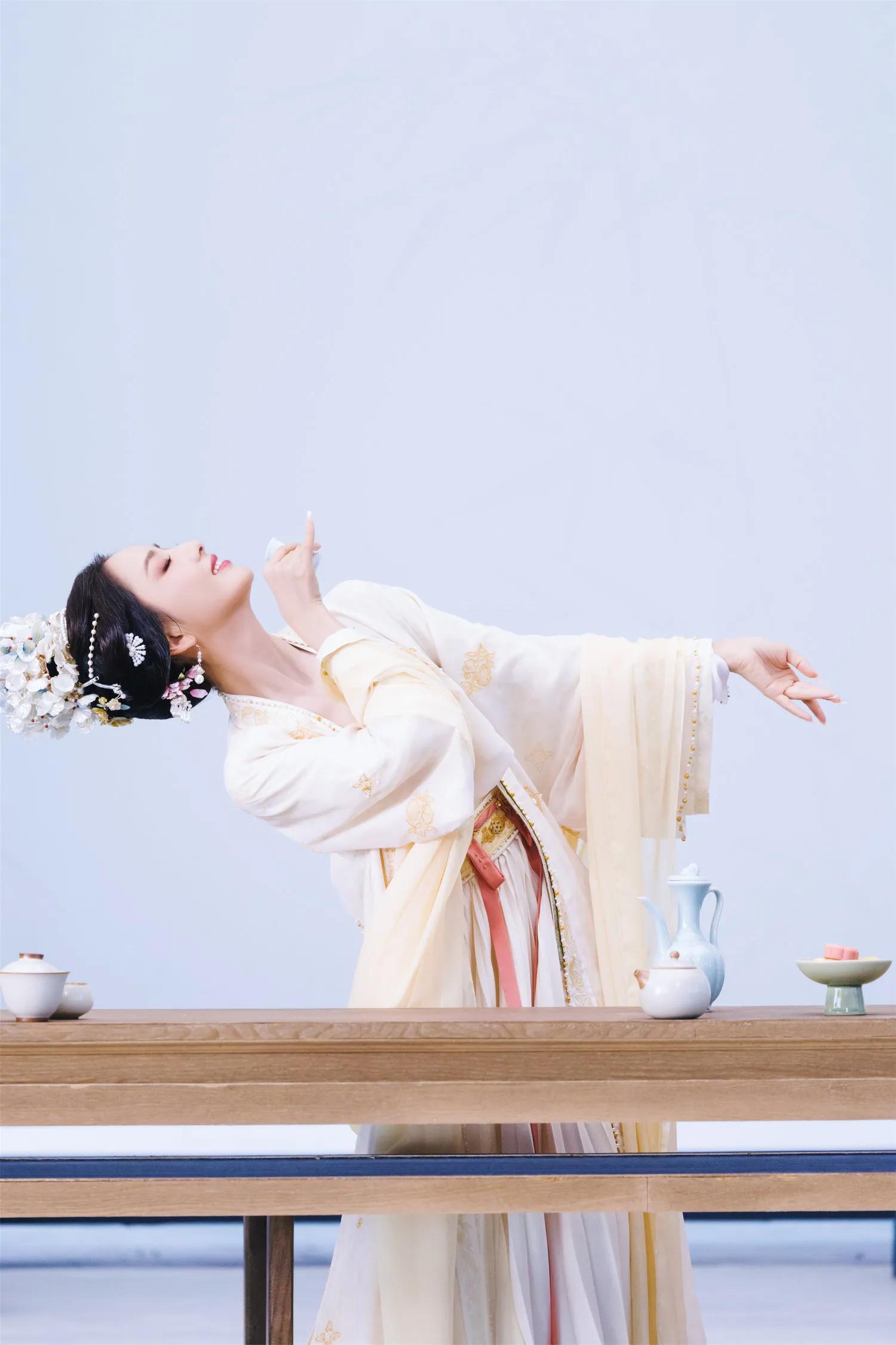 仙女下凡,嫦娥仙子不怪你们动心!