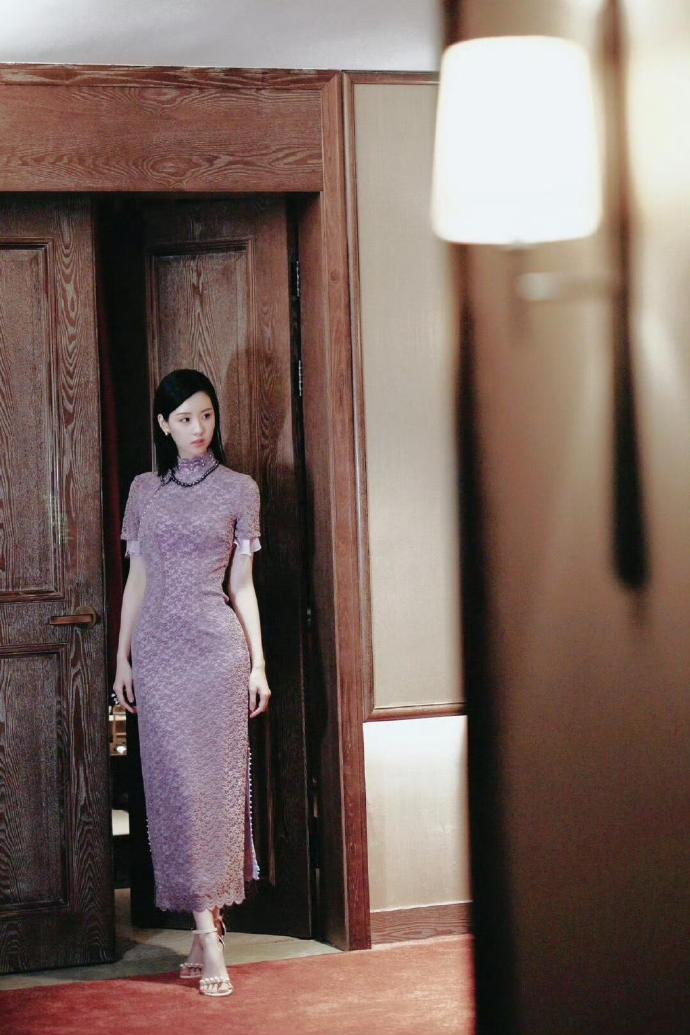 陈都灵国风旗袍VS乔欣网裙