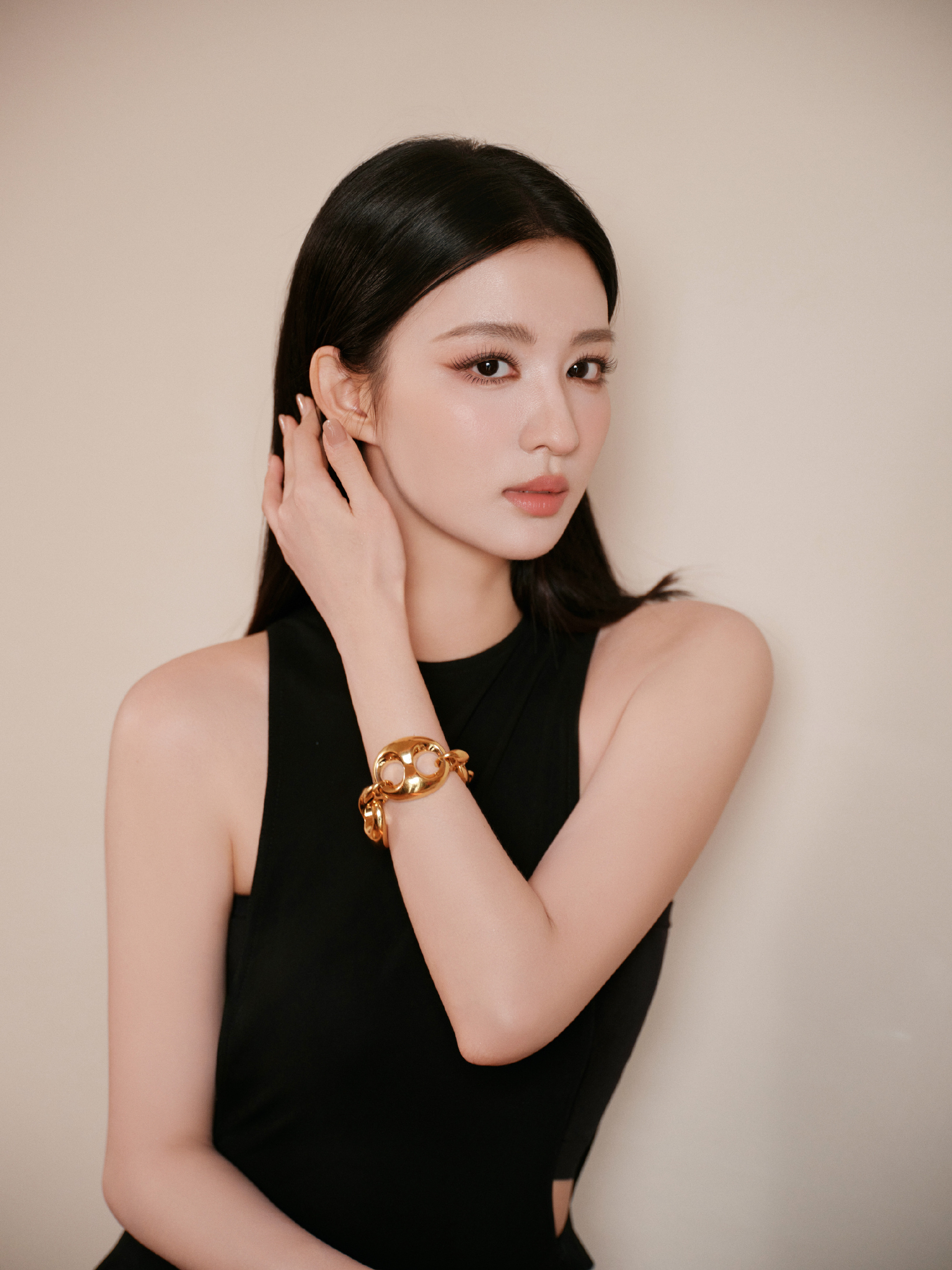 王楚然,熠熠生辉的内娱新生代小花