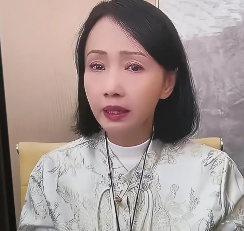 保剑锋没想到，出轨风波持续发酵，黄慧颐竟给他和妻子留足了体面