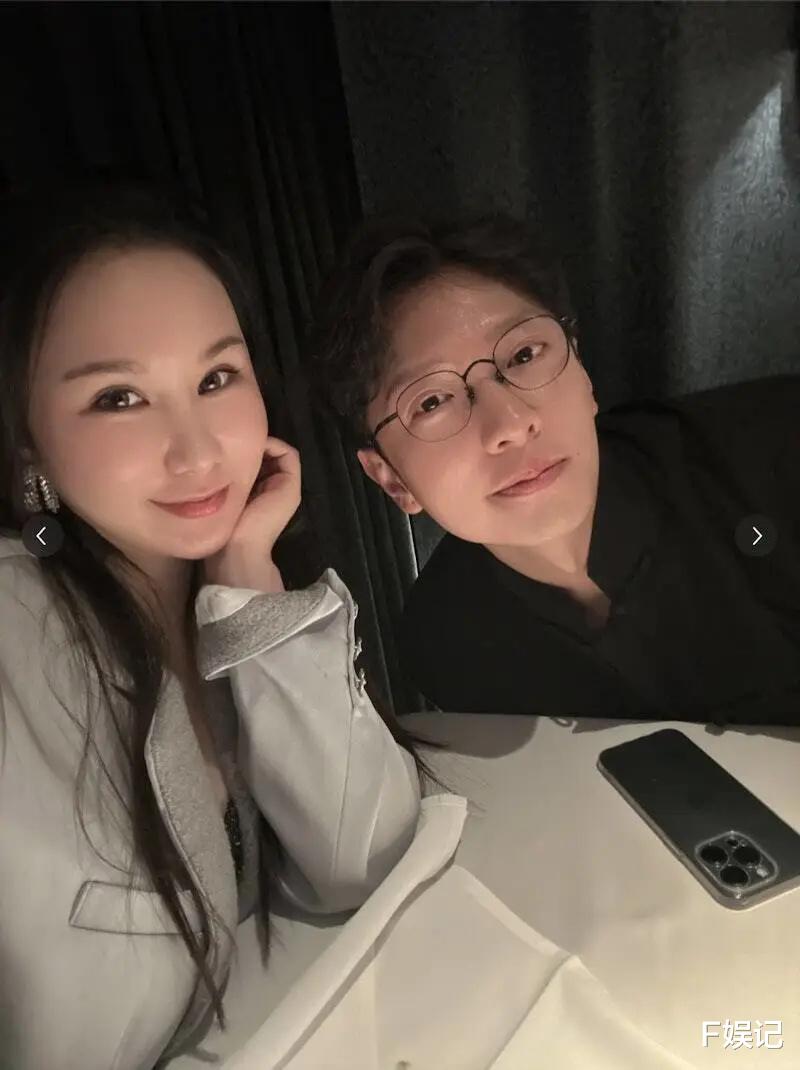 TVB型男高钧贤陪富贵太太参加晚会 晒恩爱合影甘当太太背后的男人