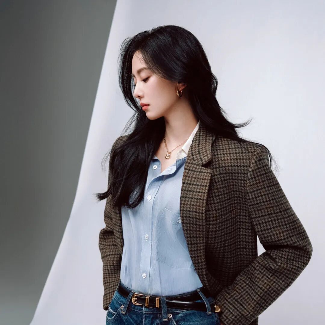 刘诗诗气质感满满