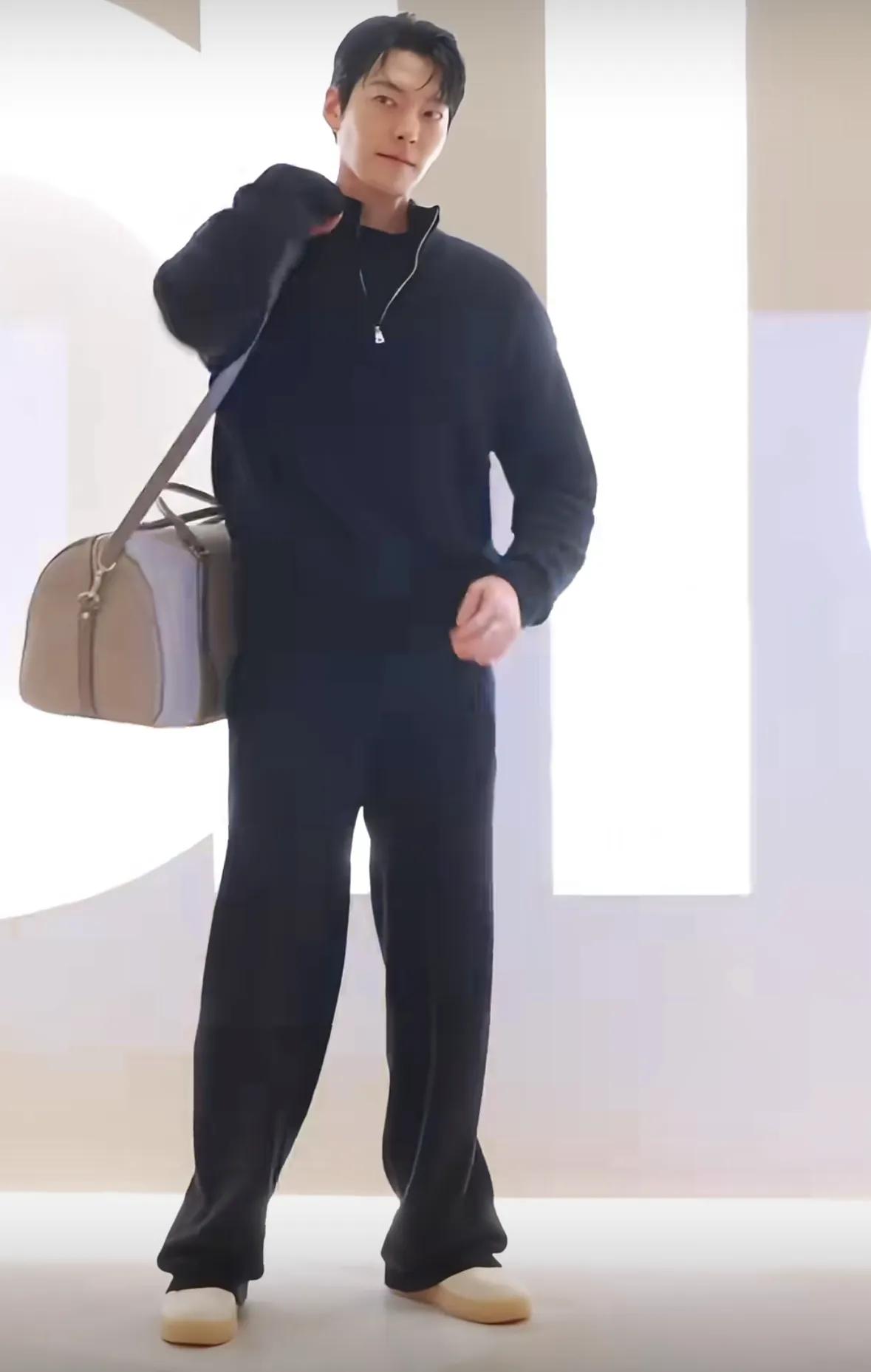 韩国线下活动，李圣经超绝大长腿抢镜，金泰梨韩孝周状态很少女