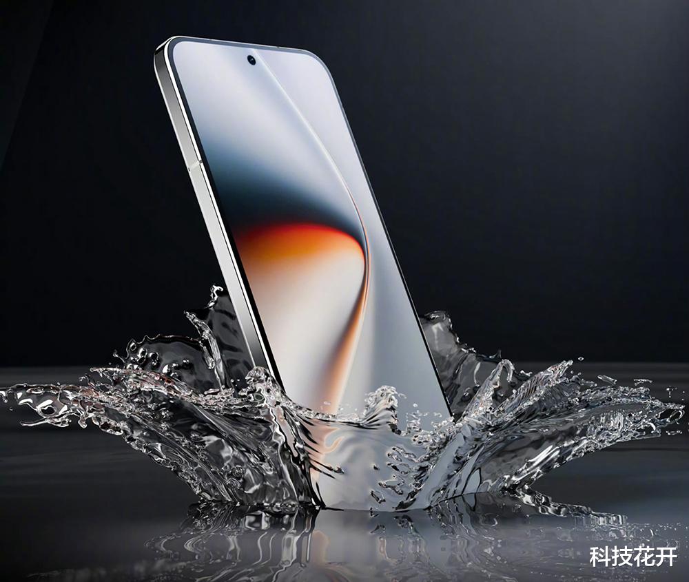 榮耀終于妥協，7200mAh+驍龍8至尊+344W，國補后價真香