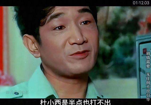 年轻时风光,晚年瘫痪的3位明星,都是熟悉的演员,个个令人惋惜