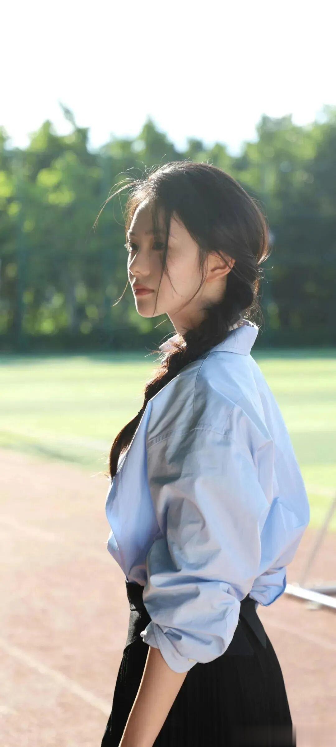 刘浩存甜美壁纸