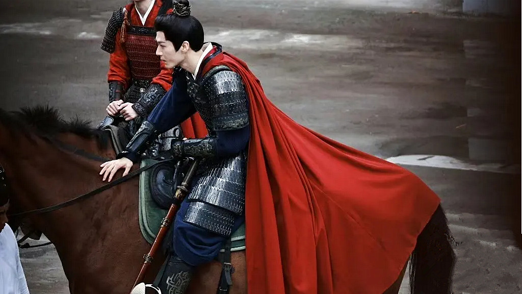 首播将至！新古装剧过审下证，现代与西汉双时空交错，逆天改命