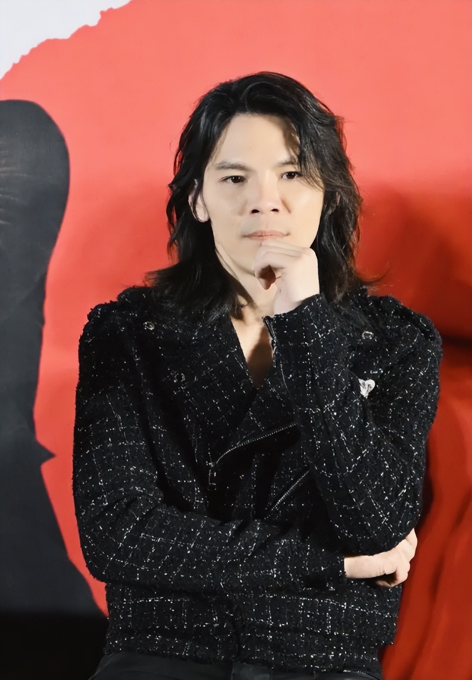 拔出萝卜带出泥！向佐偏轨风波未过，向太就自曝郭碧婷\不养家\