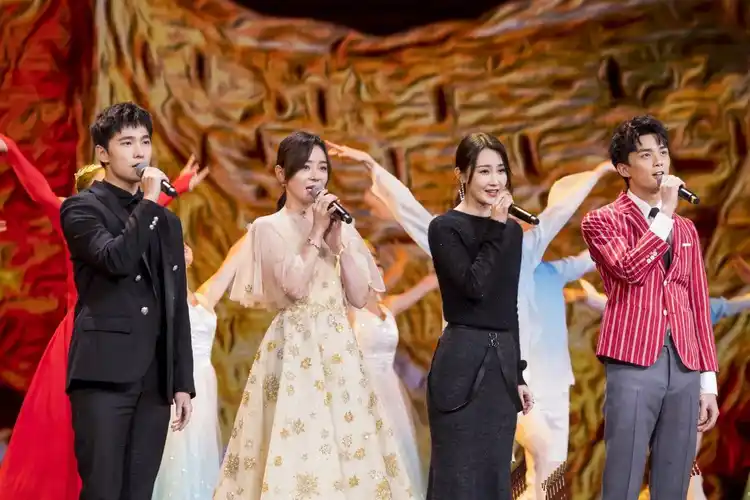 曝2026央视春晚彩排！3大“老毛病”不改，网友：今年电费又省了