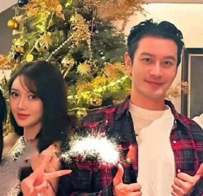 叶珂产女后近照曝光，身材和状态恢复得很好