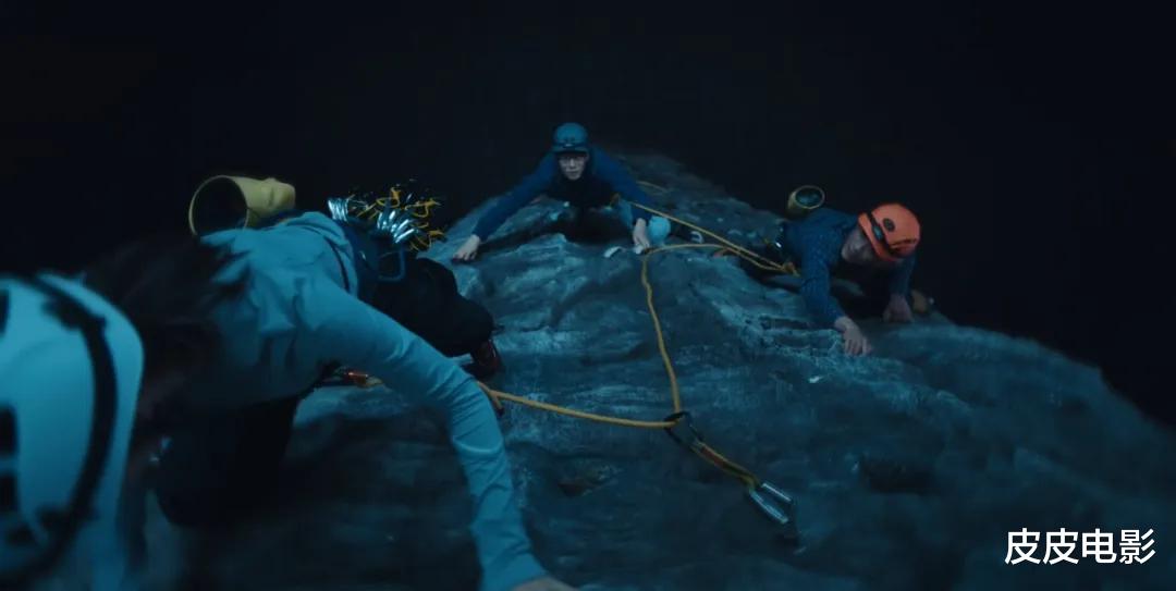 《在人间》真实口碑出炉，38岁赵丽颖口味又变了，这部悬疑剧要火