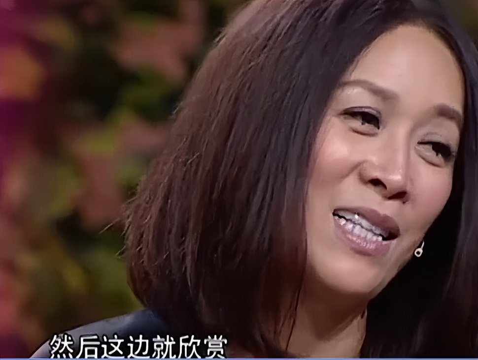 那英老公不忍了！公开回应婚内出轨传闻，亲密照终于有答案了