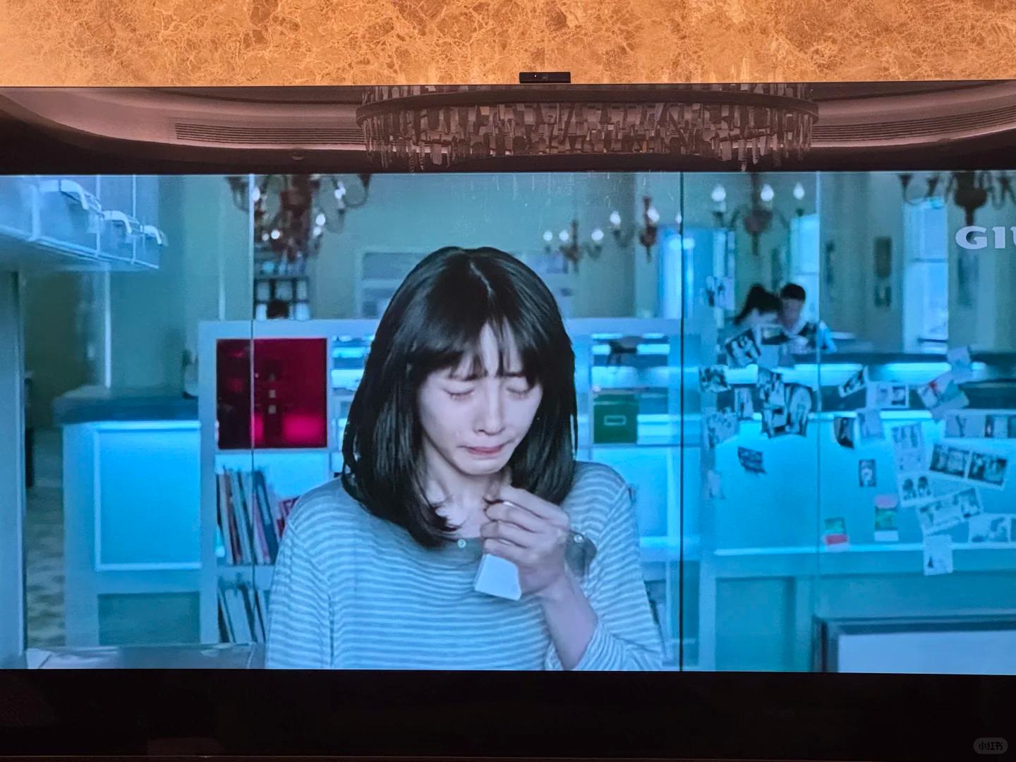 白百何内涵王传君后现身！面无血色看着憔悴，17岁儿子长得像前夫