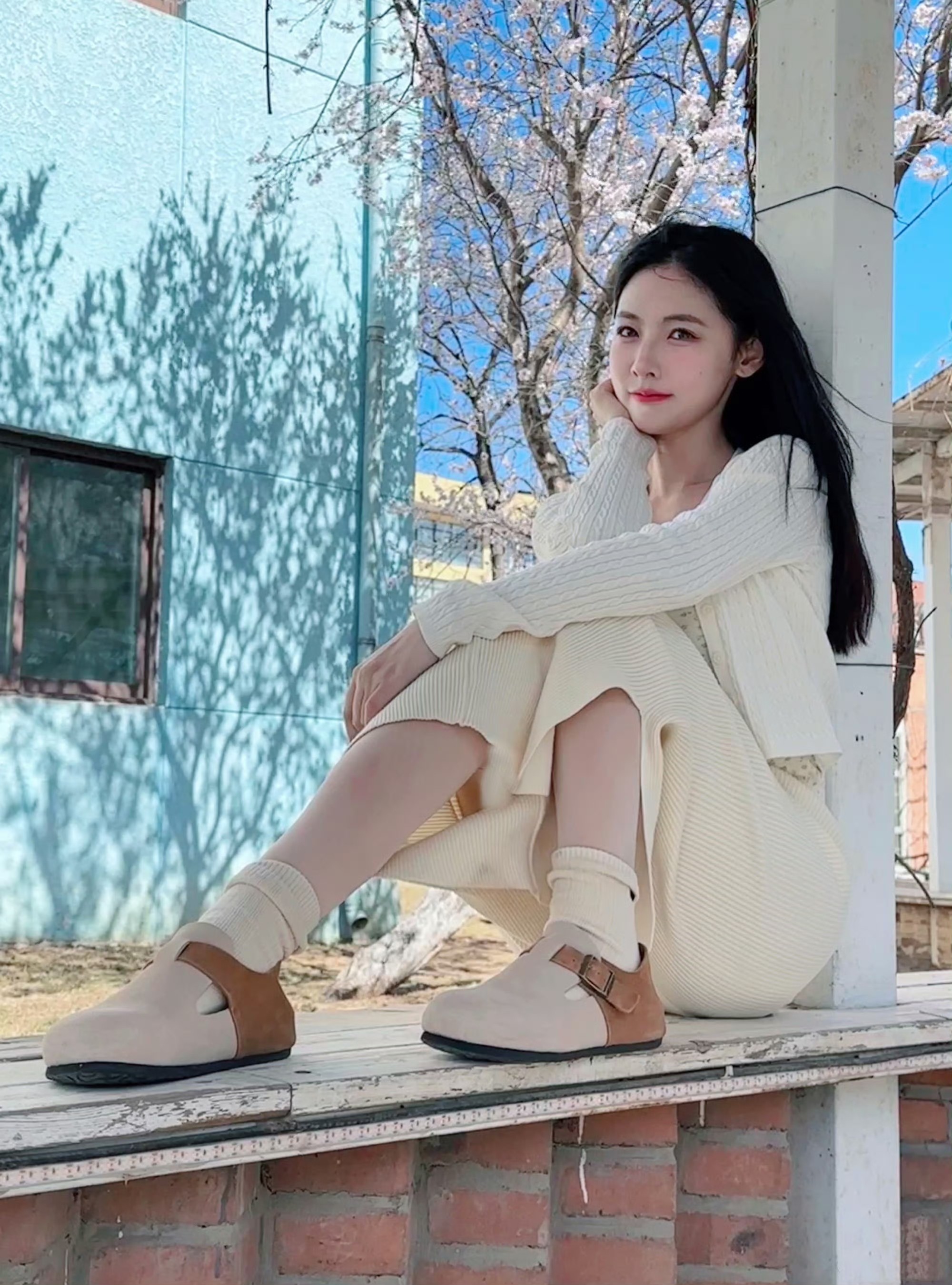 赵粤，浅色裙装，柔美的少女穿搭 ???