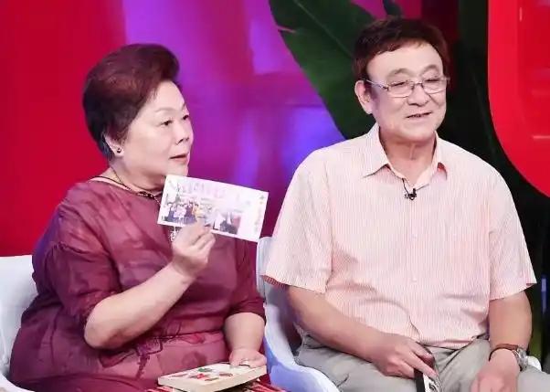 《十六岁的花季》重聚，“白雪”依然年轻，战士强显老，2人去世