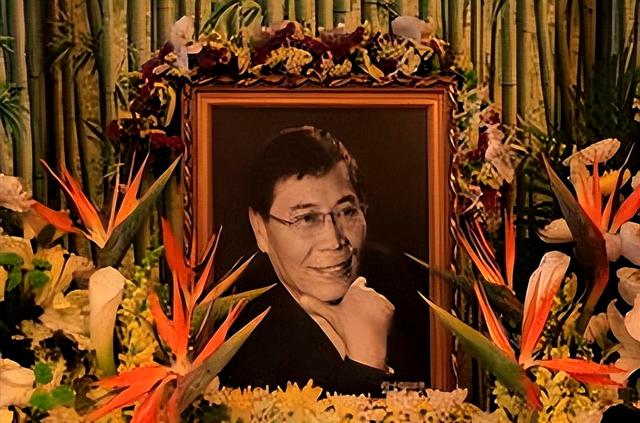 相声演员笑林:不抽烟、不喝酒,一天100个俯卧撑,59岁骤然离世