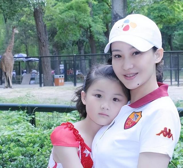 买红妹也想不到，自己那抛妻弃子的前夫孙楠，二婚后连面相都变了