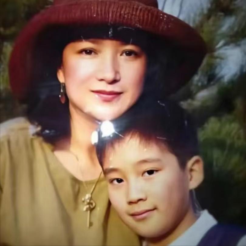 何晴葬礼现场曝光，知情人发声透露细节，令人担心的事还是发生了