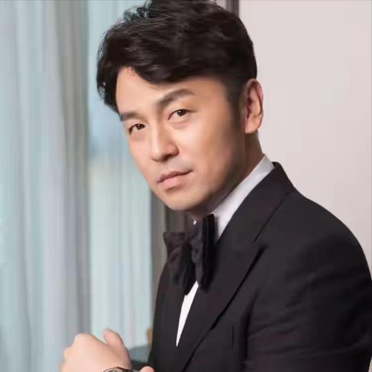 直到看见成毅新剧三番两次被吐槽，才知道辛柏青这句话的含金量