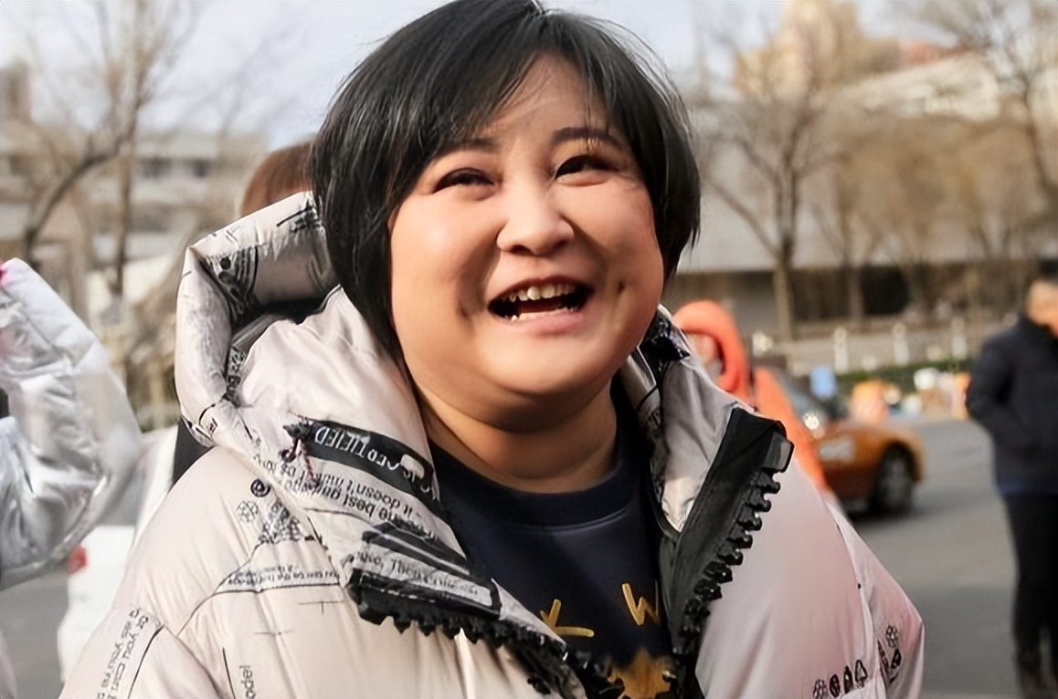 钱再多有什么用?中秋节第二天,3位名人传来噩耗,贾玲真没说错