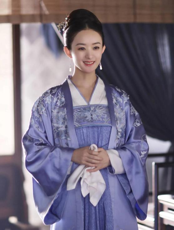 风水轮流转，被央视公开\点名\，38岁的赵丽颖终于遭到“反噬”