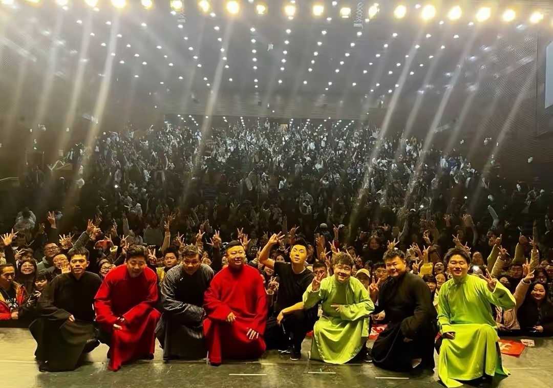 80元门票卖不动？冯巩输的不是票房，而是主流相声的“脸面”