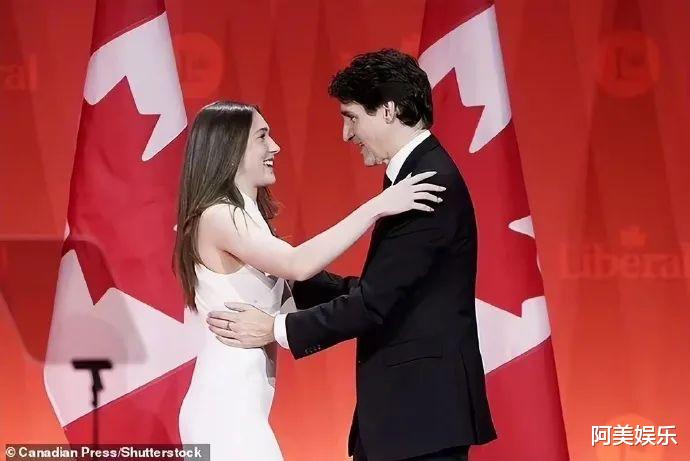 顶流女星和加拿大前总理约会？这个世界终于癫成了我们不认识的样子