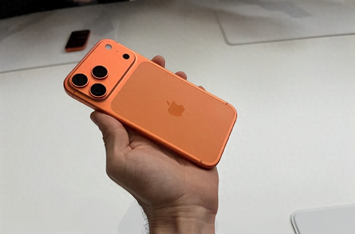 小米17能否給蘋果壓力！iPhone 17標準版賣爆：20萬人趕工