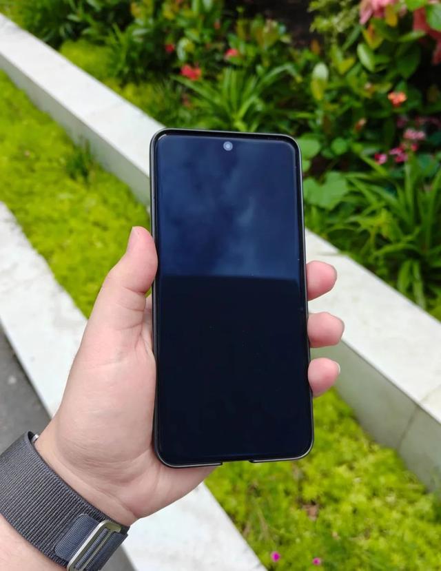 不是井底之蛙，感覺現在小米澎湃比iOS流暢多了