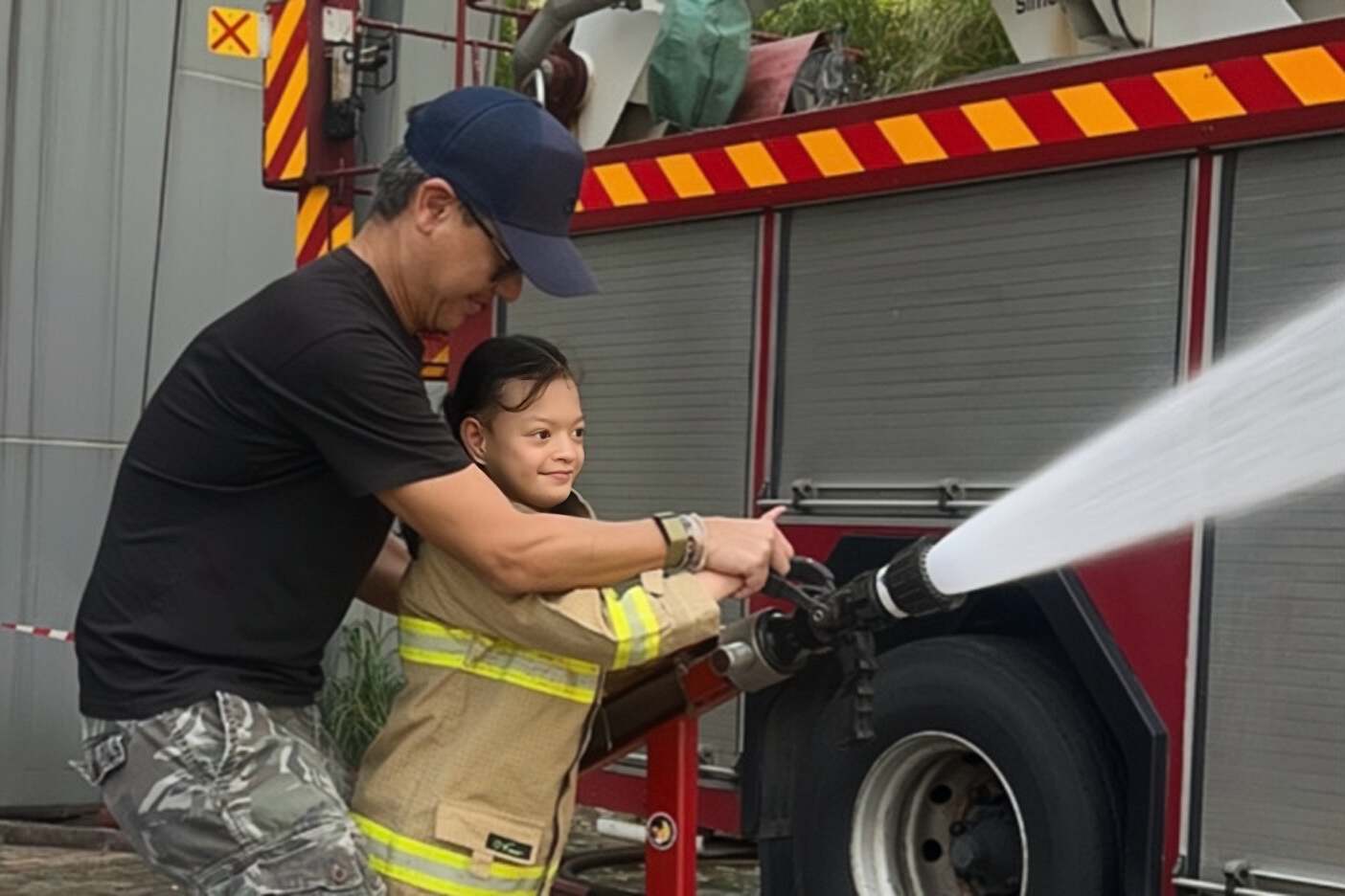 香港知名女星女儿15岁生日,患基因病不会走路,被断言活不过两岁
