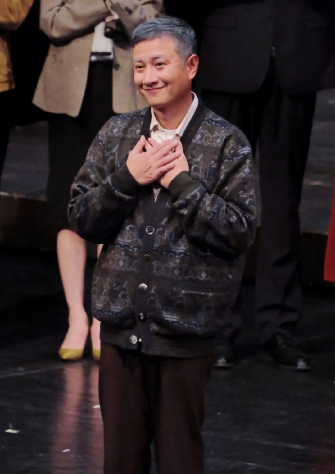 孙坚晒同学文章演出照,为他的演技动容,评论区网友几乎一边倒