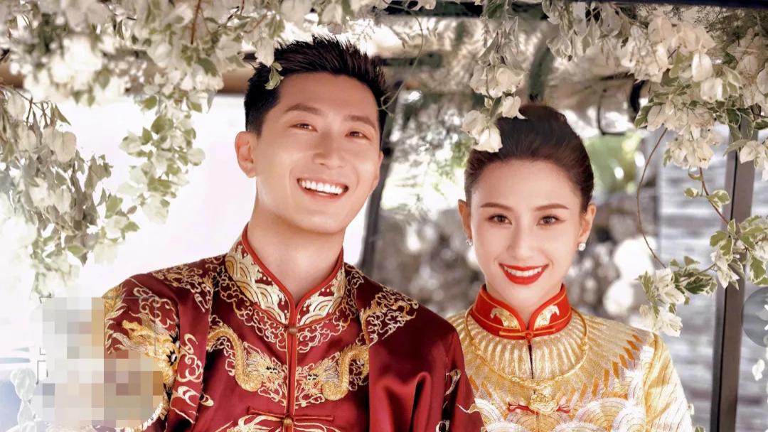 何超莲评论区沦陷！网友吐槽赌王三房排外，过生日都不带女婿儿媳