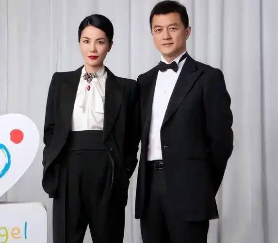 陈光标表态助力李亚鹏，却被批强人所难，王菲意外被牵涉其中