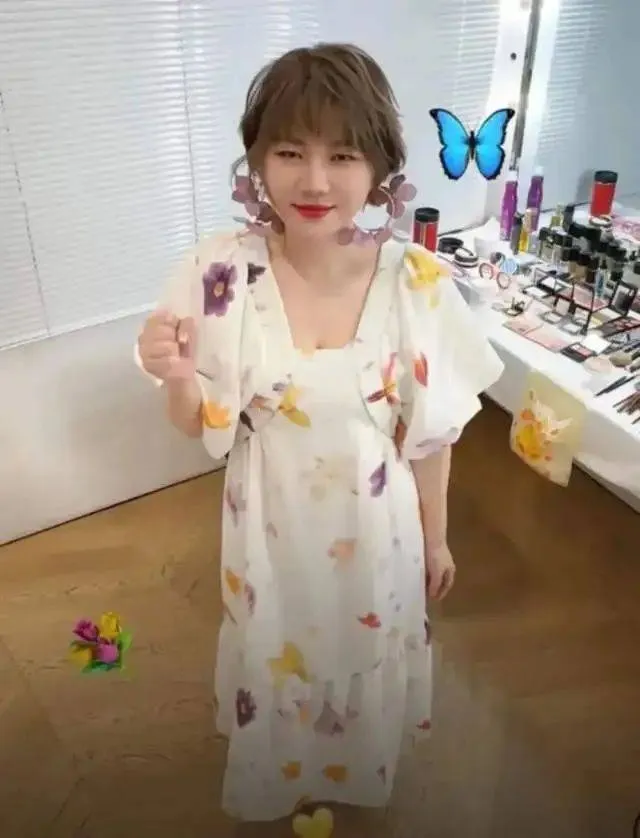 杨天真暴瘦100斤,如今很美很惊艳,40岁留学,11字回应令人佩服