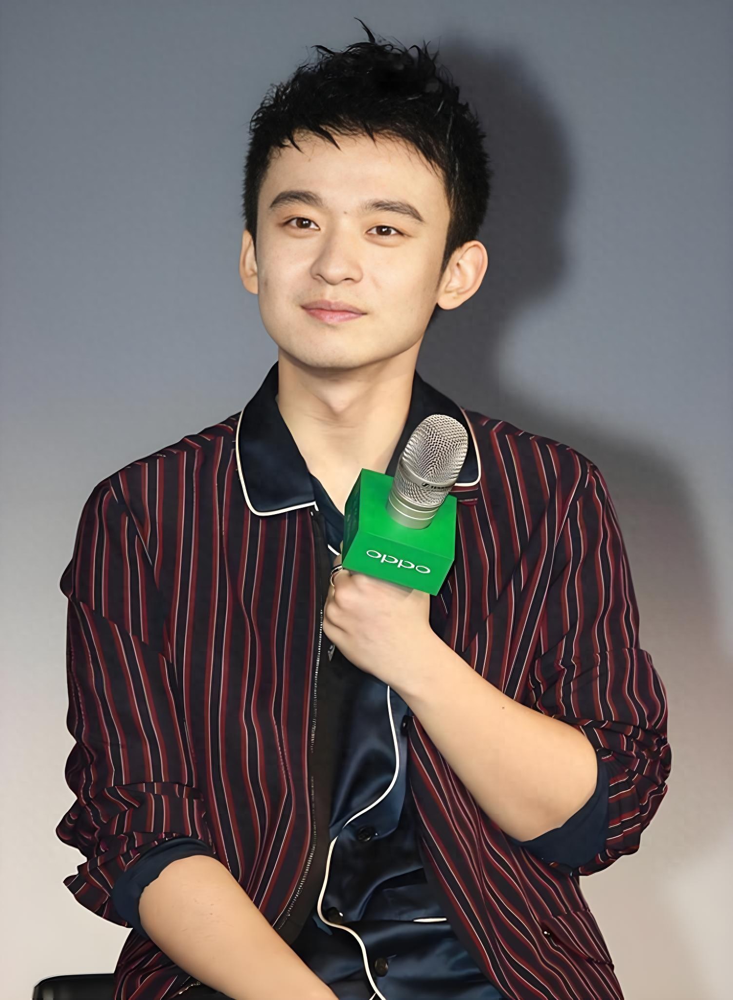 董子健自爆8岁女儿喊他 猪或小董 埋怨他和孙怡离婚 事业也全面告停