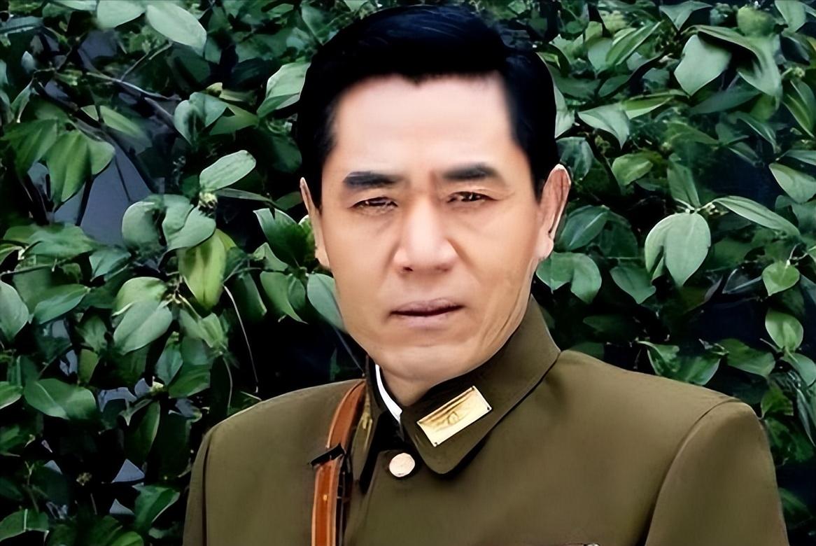 人前光鲜人后心酸，69岁\消失已久\的陈宝国，是内娱的悲哀与损失