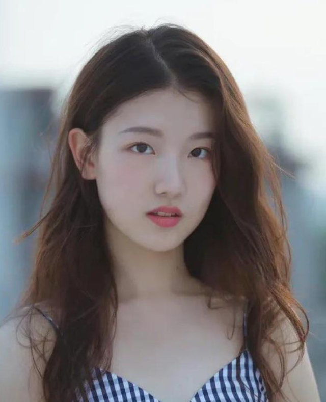 孟羽童明显懵了,董明珠直播“撕破脸”,彻底曝光她被开除的真相